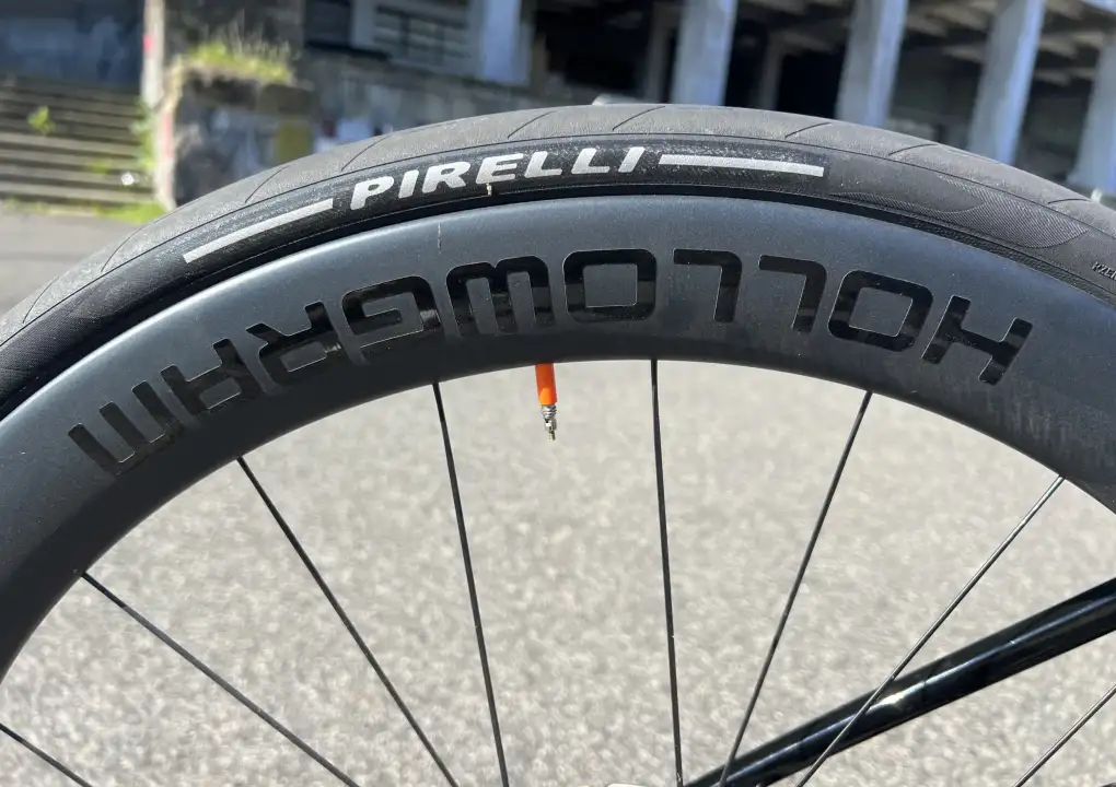 Recenze závodních silničních plášťů Pirelli P Zero Race RS