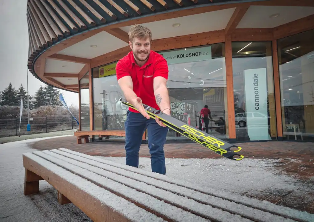 Jak vybrat běžecké lyže na skate?