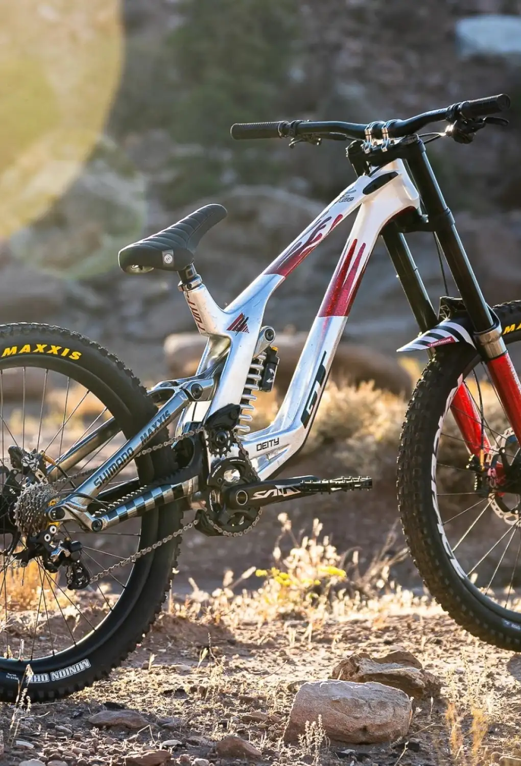 Tyler McCaul a jeho jedinečné GT Fury Carbon z letošního Red Bull Rampage