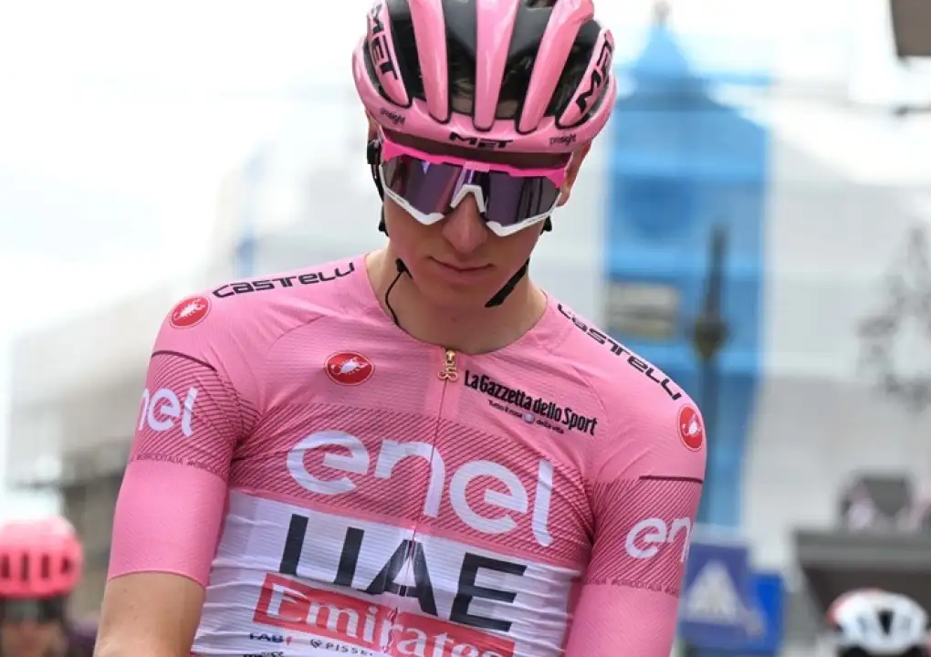 Tadej je silný, ale na Tour de France bude úplně jiná konkurence, varuje Pogačarův šéf